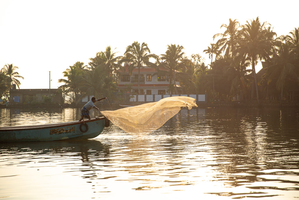 Alleppey Backwater Houseboat Tour with Fishing