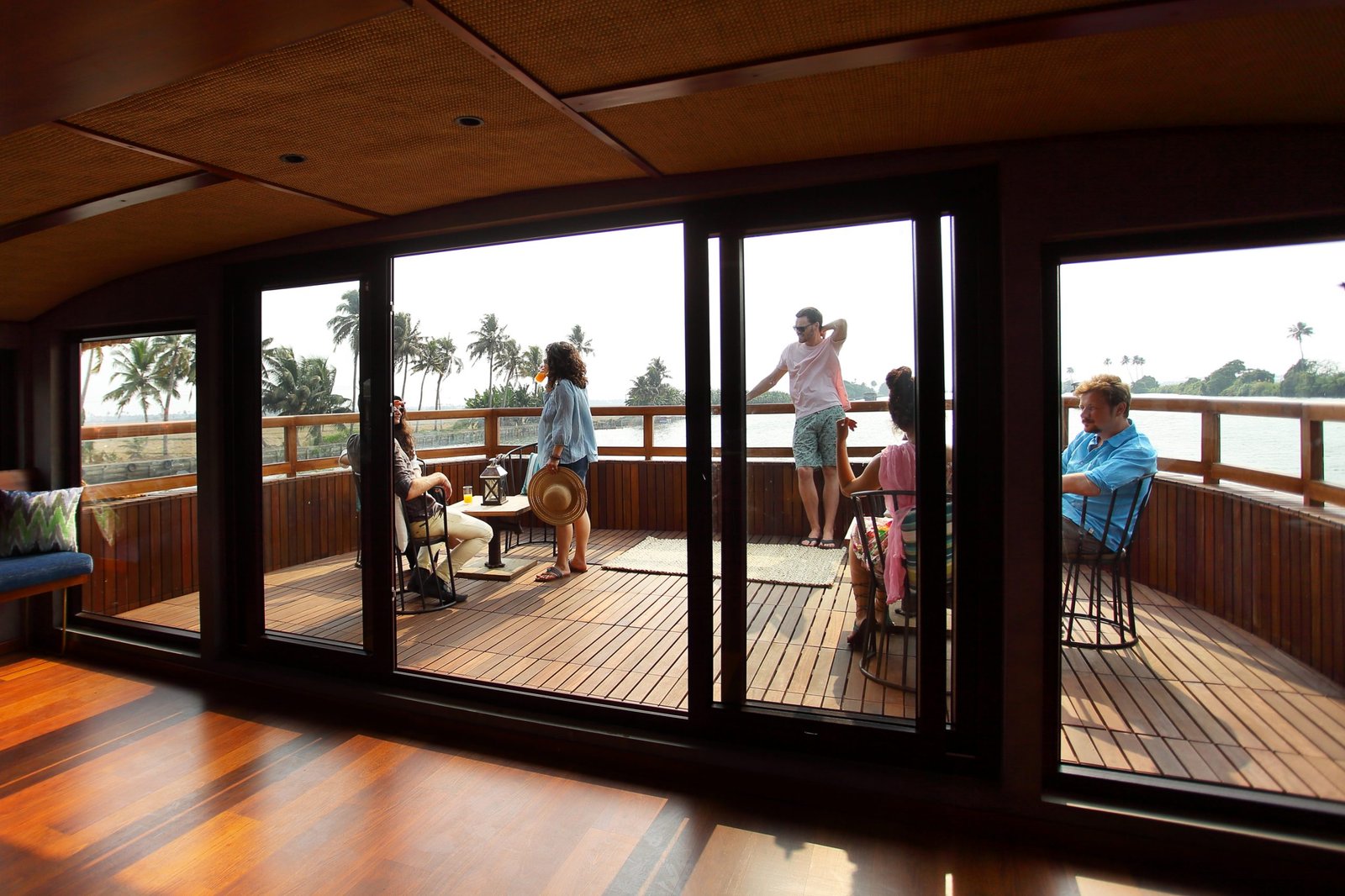 SUN-DECK