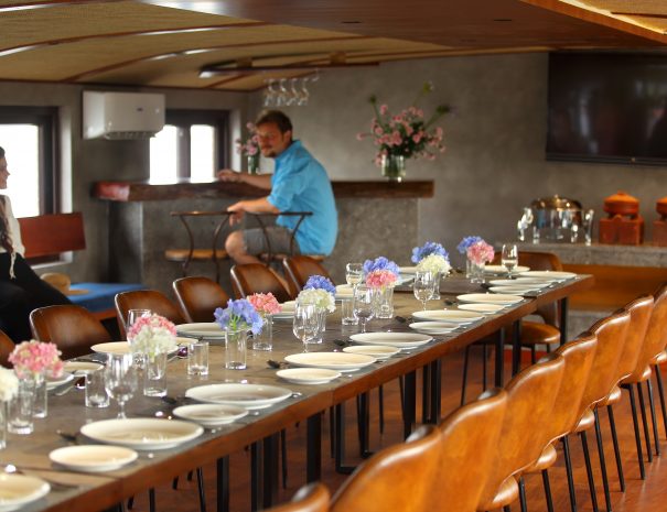 Ultra Luxury Houseboat Tamarind