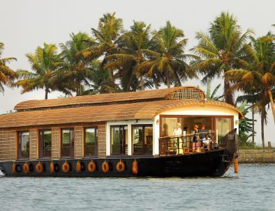 Ultra Luxury Houseboat Fennel