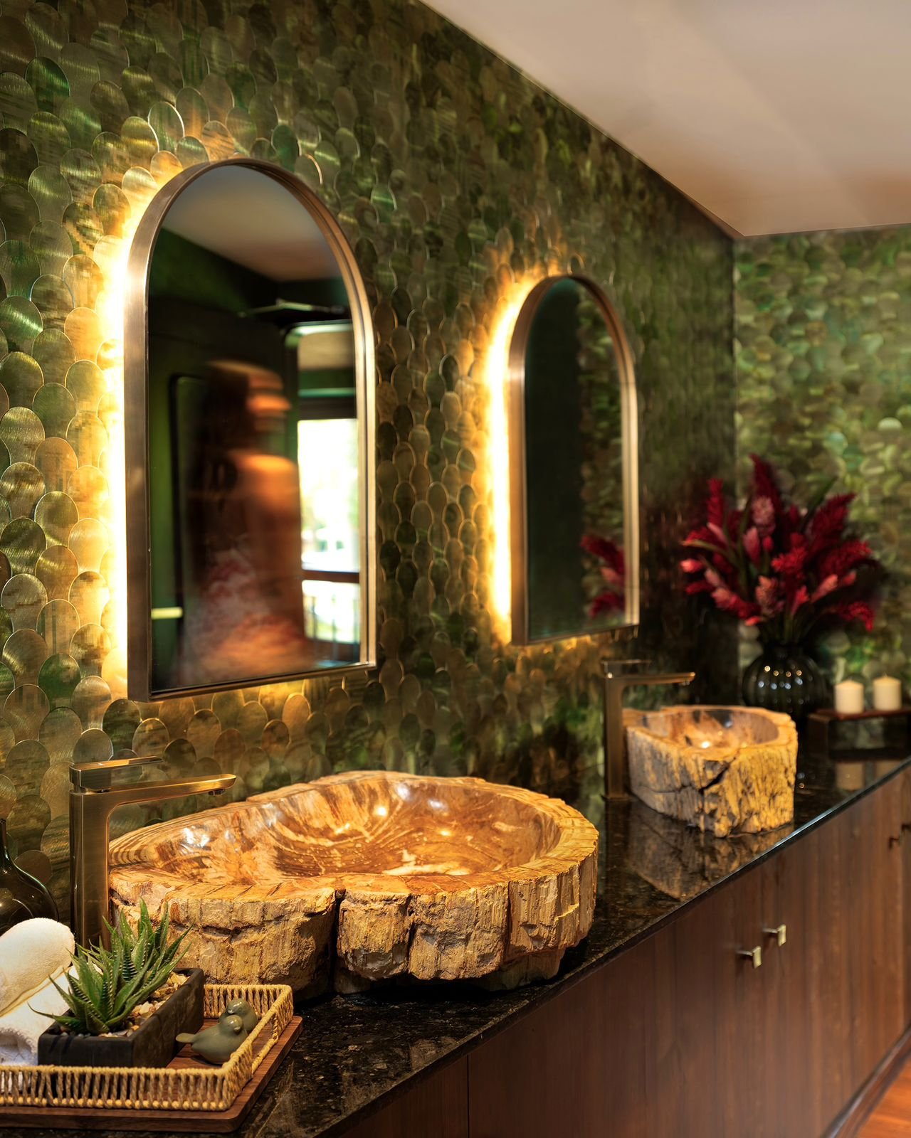 Cardamom Houseboat - Exterior